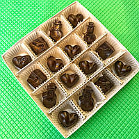 Шоколадні цукерки БЕЗ ЦУКРУ у формі Новорічні фігурки з горіхами і сухофруктами 250 г