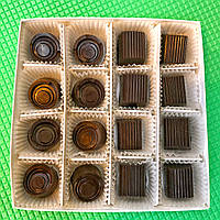 Шоколадні цукерки БЕЗ ЦУКРУ у формі Асорті з горіхами і сухофруктами 250 г