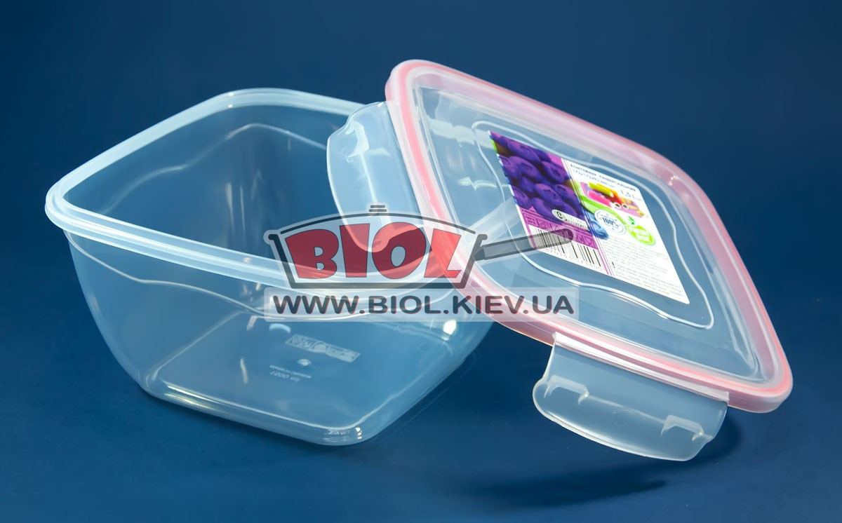 Контейнер 1,5 л Fresh Box квадратний 172х172х93мм пластиковий з кришкою з затискачами Ал-Пластик