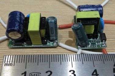 Блок живлення 220 - 12 вольт 300 мА 5-20V (без корпусу)