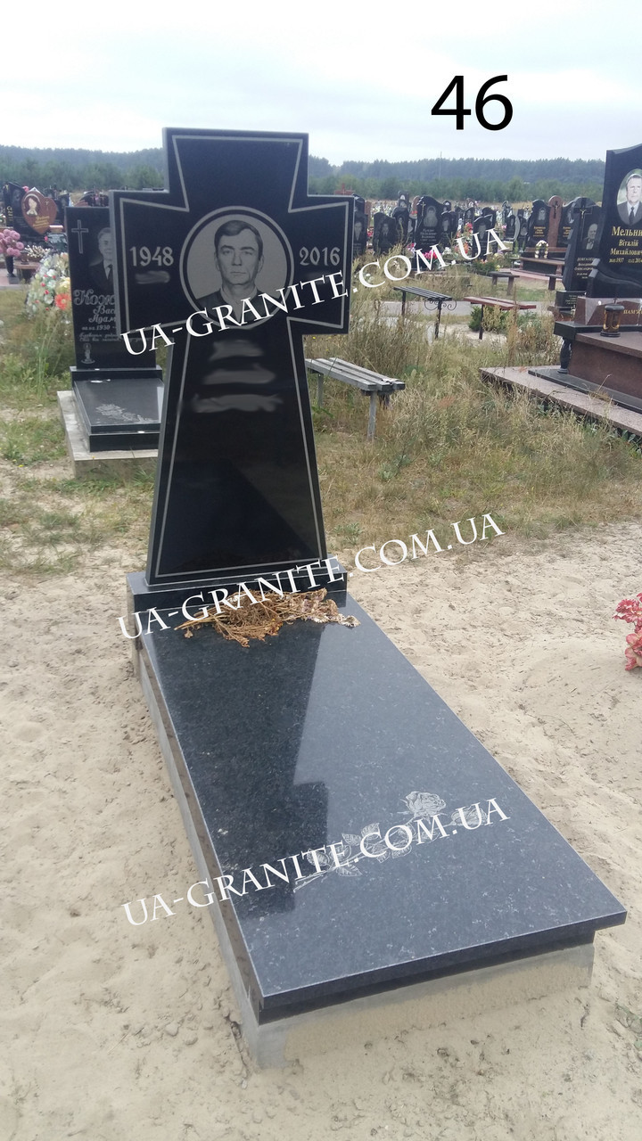 Суцільний хрест пам’ятник із граніту Зоряний шлях Козака 1500*700