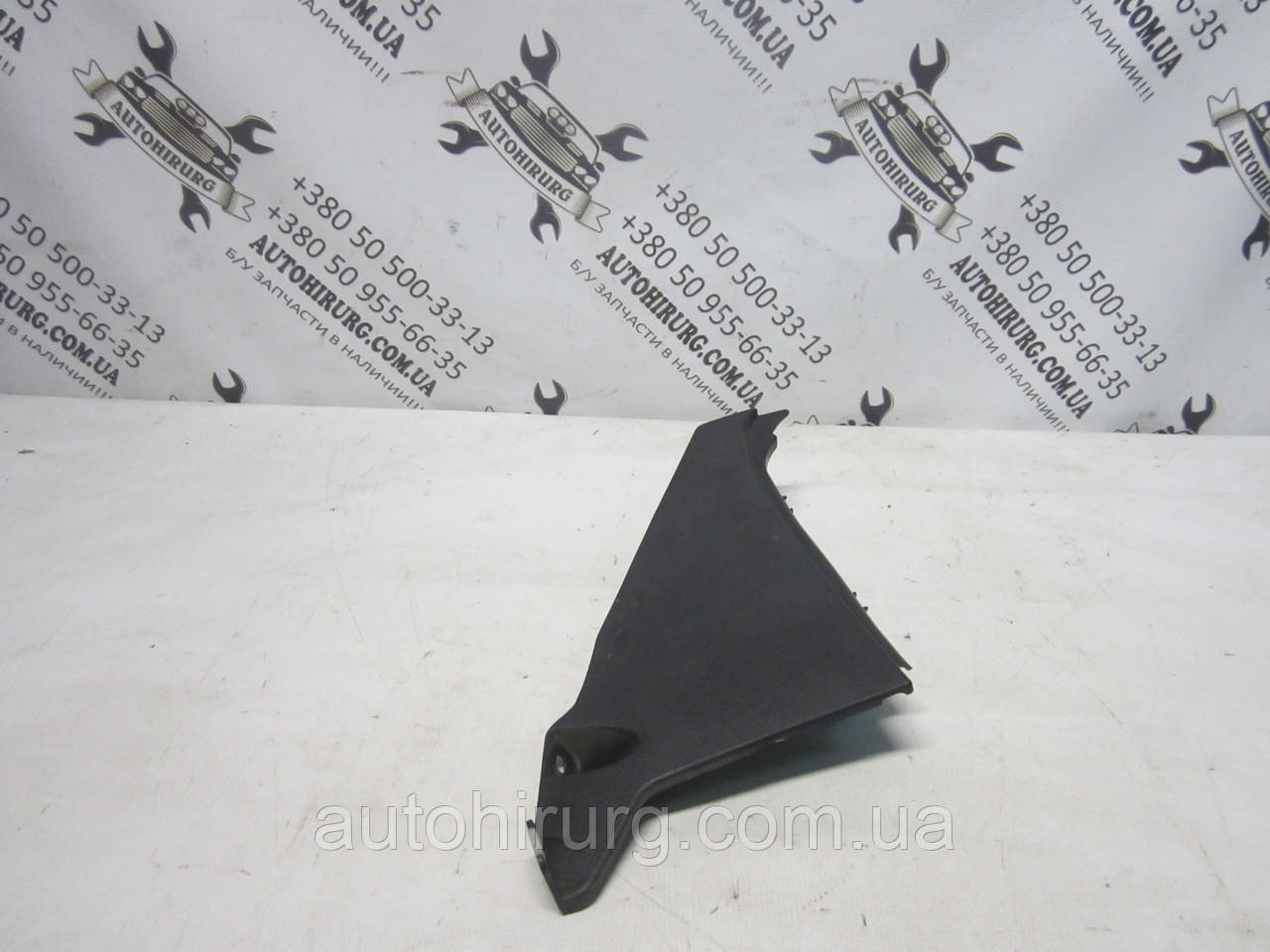 Передня ліва накладка на стійку Toyota land cruiser 200 (62112-60210 / 62112-60240)