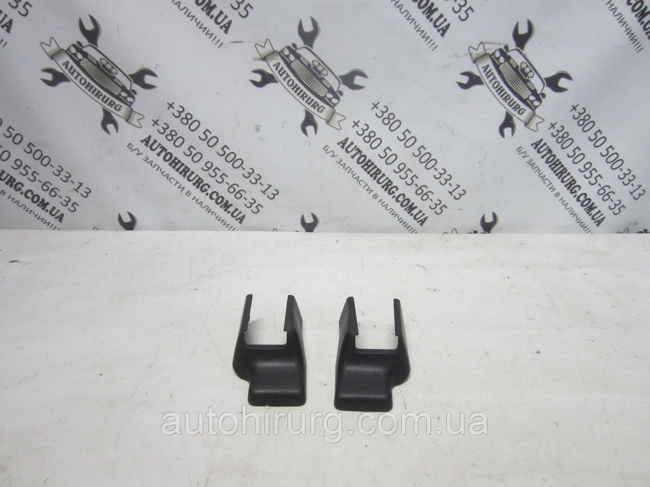Накладка на салазку переднього сидіння Toyota land cruiser 200 (72157-60140 / 72158-60080)