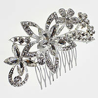 Гребінець для волосся сріблястий металевий у стразах велика квітка з листочками розмір 11х5 см на 10 зубців