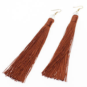 Сережки пензлика жіночі застібка петля золотистого кольору довгі об'ємні жовто-коричневого кольору довжина 15 см