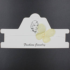 Чокер на шию на тонкій невидимій волосіні з метеликом жовтого кольору довжина 30 см