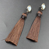 Сережки пензля жіночі гвоздики золотистого кольору довгі об'ємні коричневого кольору з кристалами довжина 11 см