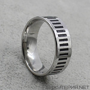 Кольцо серебристое из ювелирной медицинской стали от Stainless Steel марка 316 L абстракция ширина 8 мм