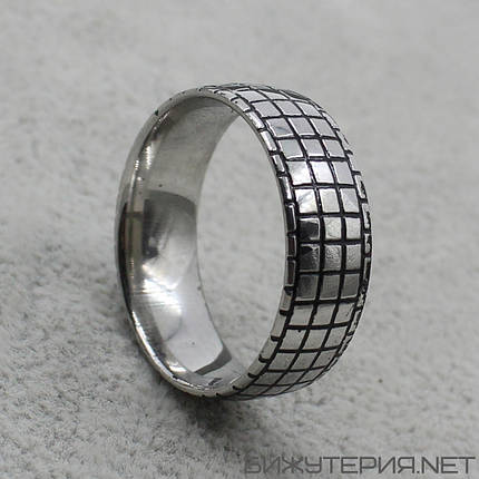 Кольцо серебристое из ювелирной медицинской стали от Stainless Steel марка 316 L ширина 7 мм шашки, фото 1