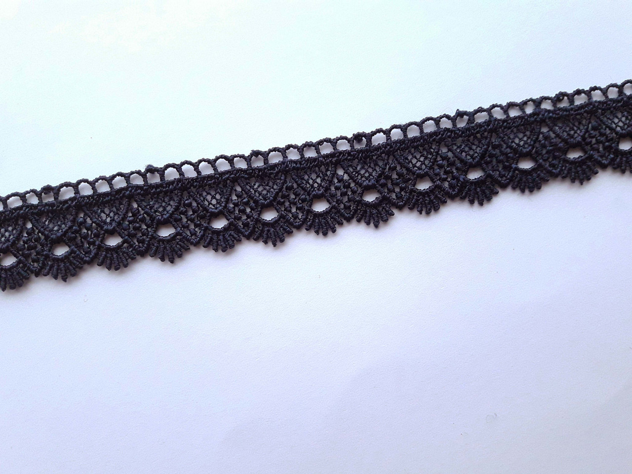 Мереживо кружево на метраж макраме вузьке 20 мм. Дуже темно синє, майже чорне . Ціна за 1 метр.
