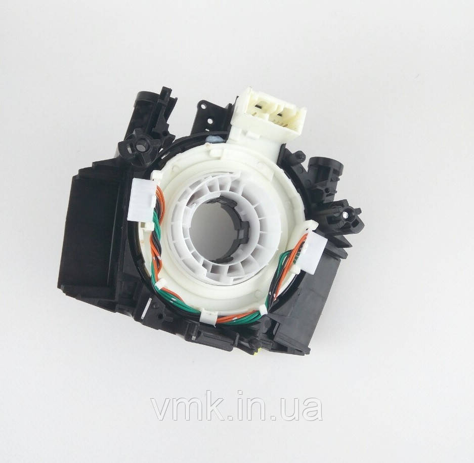Шлейф керма (рульова равлик) на Nissan №B5567-9U00A