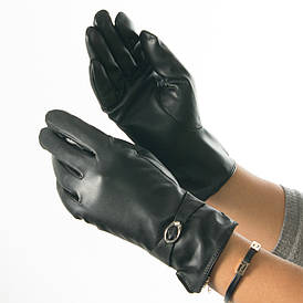 Оптом жіночі рукавички з екошкіри на плюше з пряжкою № 19-23-1/2