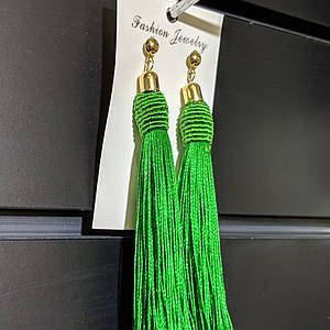 Сережки пензля жіночі гвоздики золотистого кольору довгі об'ємні пастельні зеленого кольору довжина 11 см