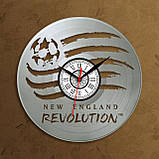 Срібний годинник футбольного клубу Нова Англія Вініловий годинник ФК New England Revolution Годинник у хол 30 см, фото 3