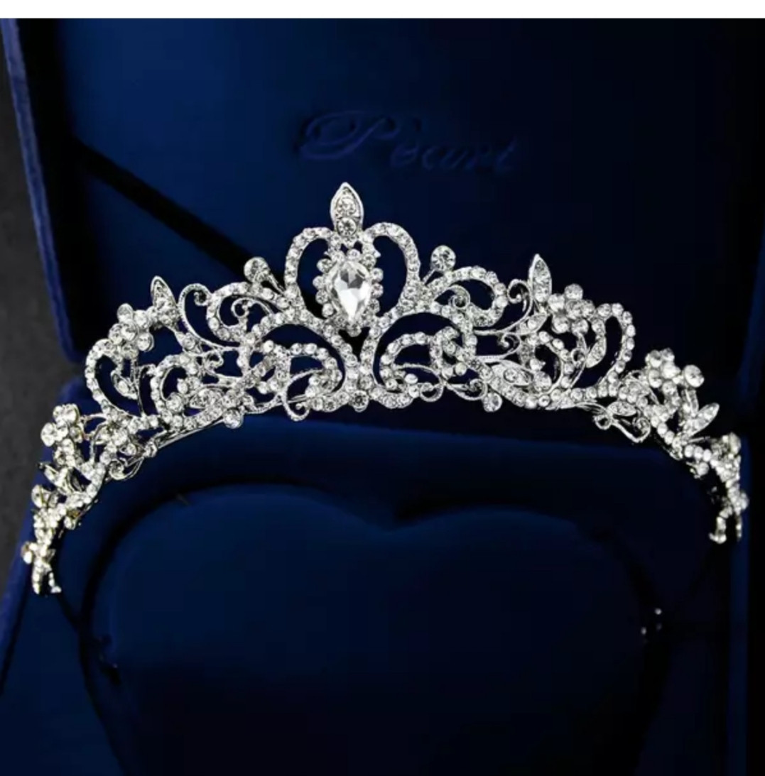 Елегантна велика срібна корона тіара з білими каменями гірський кришталь для весільних зачісок та урочистостей