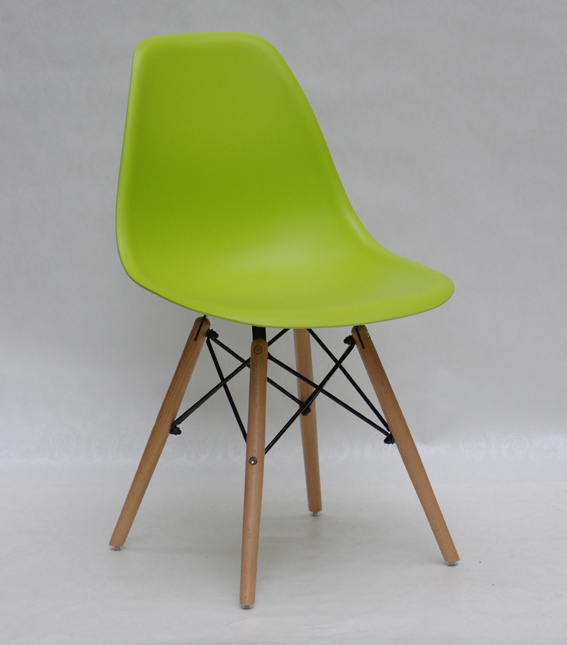 Стілець обідній пластиковий на букових ніжках Nik, зелений 48