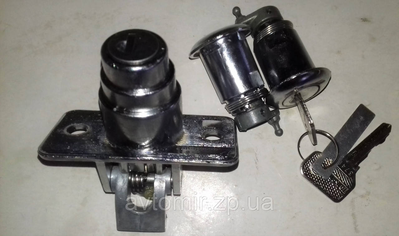 Замок багажника з личинками Ваз 2104, фото 1