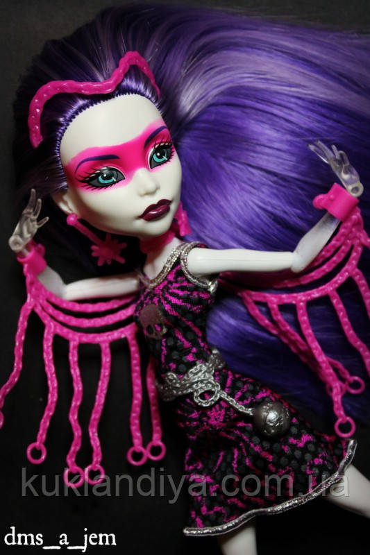 Лялька Monster High Спектра Вондергейт Супергерой Power Ghouls Spectra Vondergeist