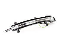 Покажчик повороту Audi Q5 2009-2016/Q7 2010-2015 правий в дзеркалі 4L0949102C