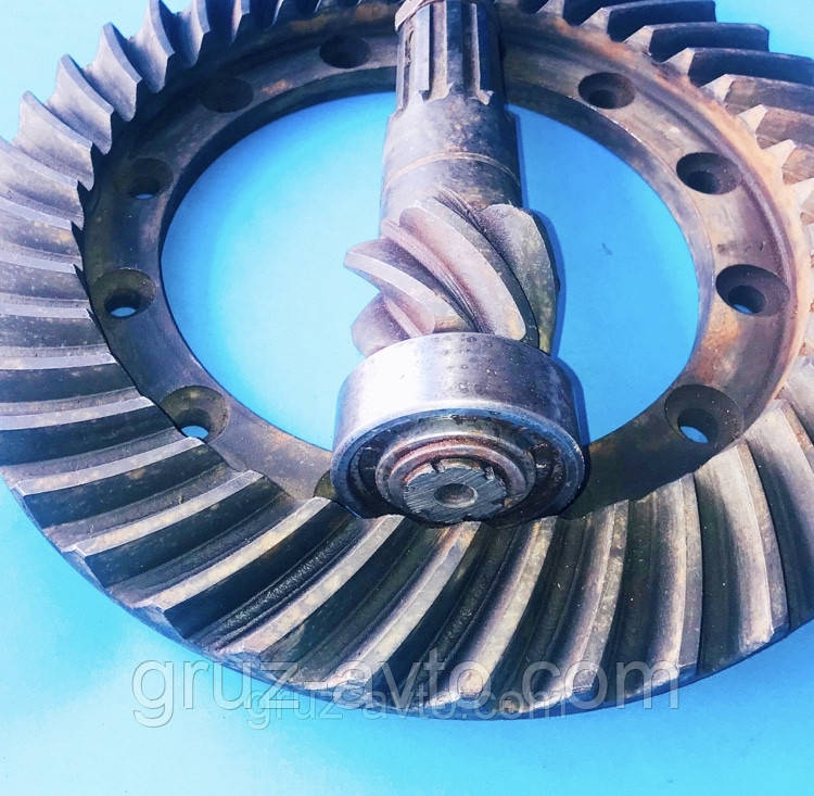 Ведуча і ведена шестерні головної передачі або головна пара заднього моста ГАЗ-52 Z-6 /40