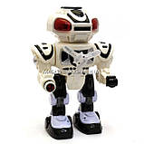 Робот з пропелером Чорно-білий (ходить, світло, звук, стріляє дисками) KD-8808ABC, фото 2