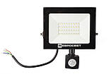 Прожектор світлодіодний ЄВРОСВІТЛО 30 Вт із датчиком руху EV-30-504D 6400К, фото 3