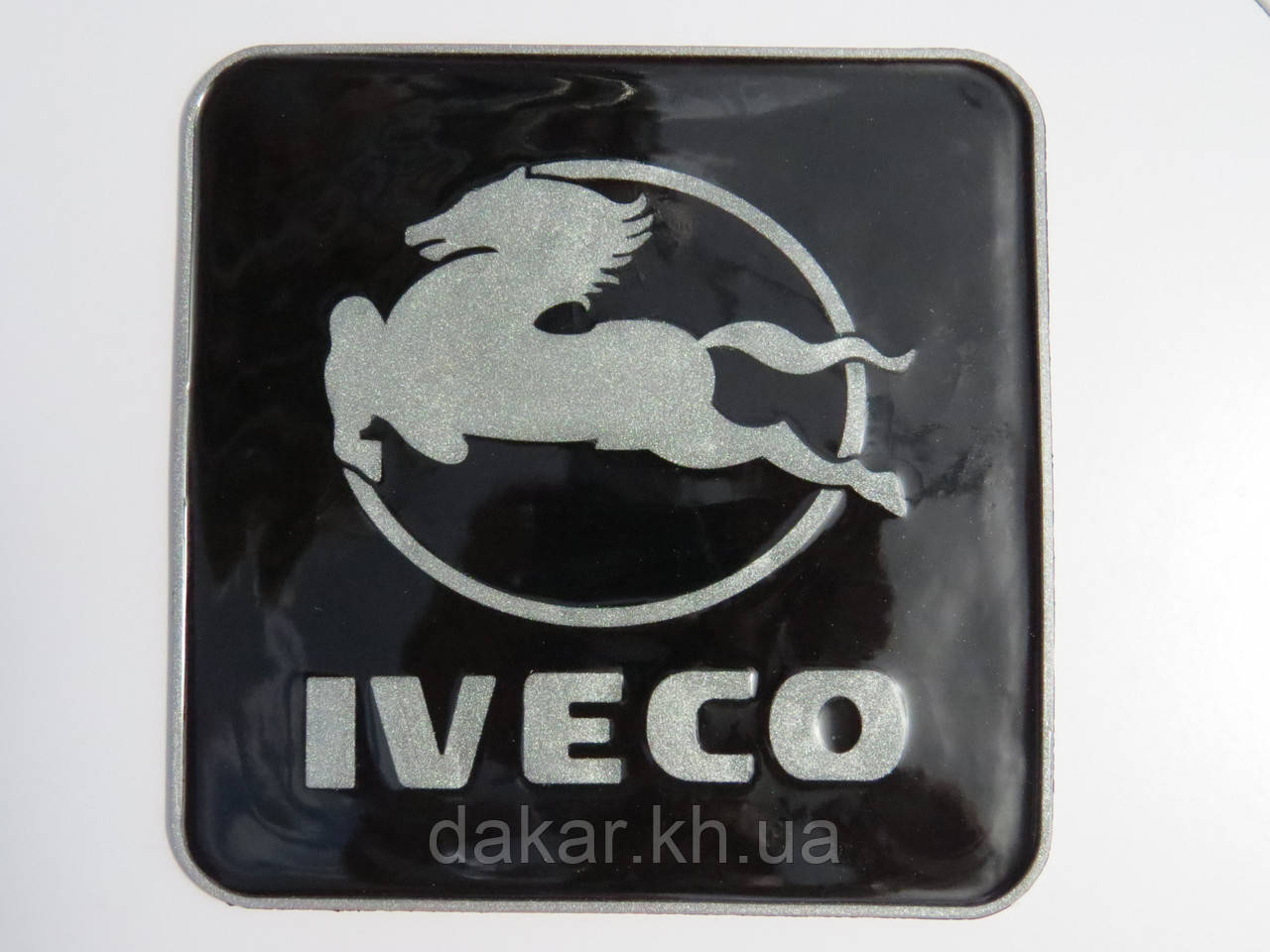 Iveco Антиковзкий силіконовий килимок на торпедо Івеко