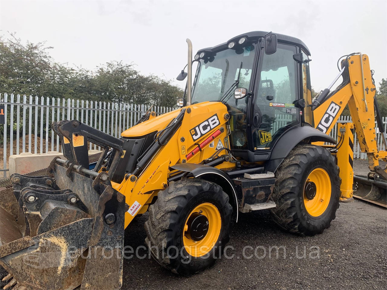 Экскаватор-погрузчик JCB 3CX Contractor.