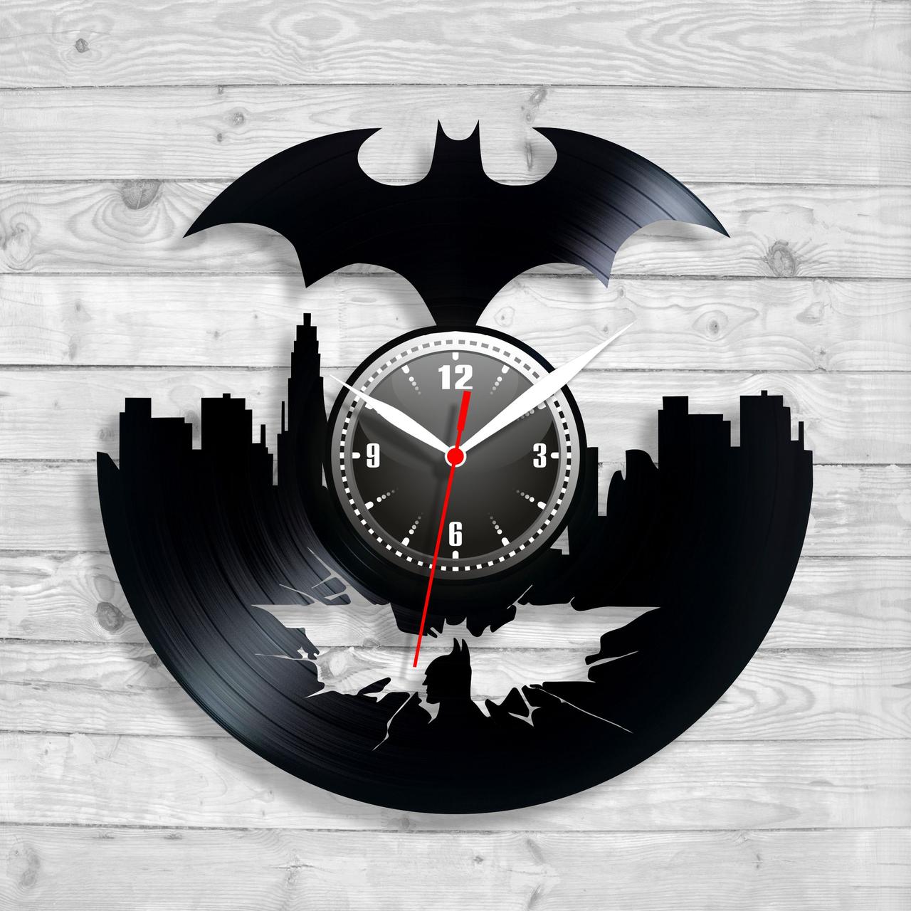 Бетмен годинник Годинник із вінілу Годинник супергерой Batman годинник настінний Марвел герой Чорний годинник Нічний місто 30 см, фото 1