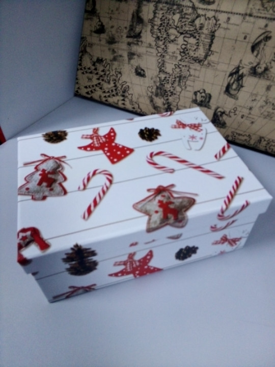 Новорічна подарункова коробочка з малюнком 25 см, фото 1