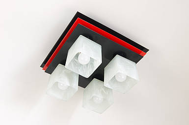 Квадратна стельова люстра на 4 плафони для кухні, дитячої, спальні, коридору Шанхай/4 чорно-червона