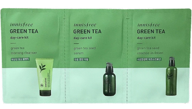 Набір пробників (пінка, гель-пінка, слабокислотний склад) Innisfree Green Tea Cleansing Kit 2 мл х 3 шт.