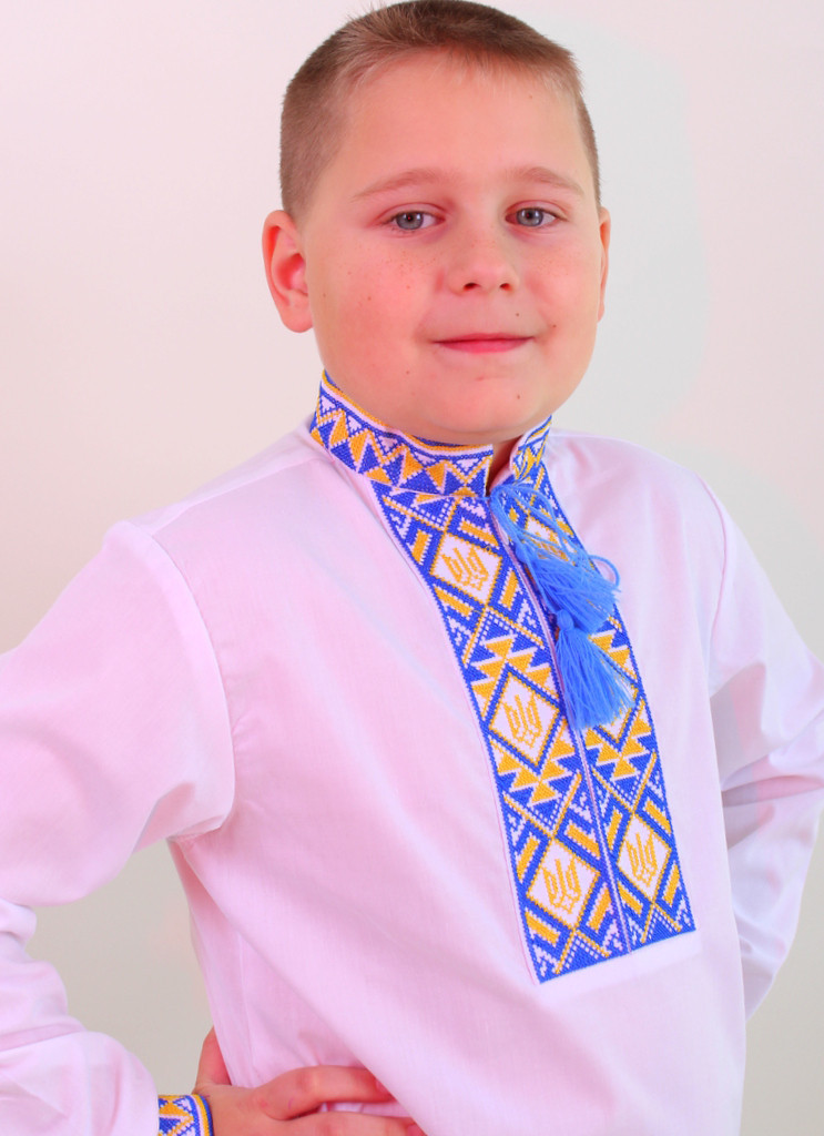Дитяча вишита сорочка хрестиком з українською символікою