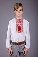 Вишита сорочка на хлопчика з червоним орнаментом на білому батисті