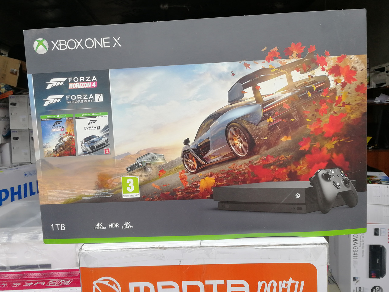 Стаціонарна ігрова приставка MICROSOFT XBOX ONE X 1TB + Forza Horizon 4 + Lego Speed Champions