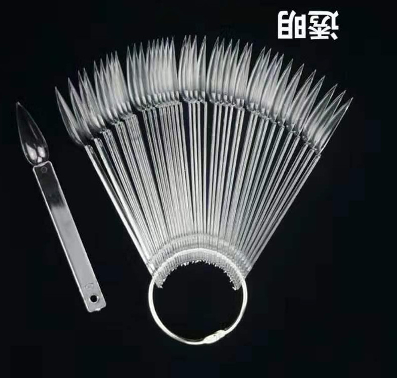 Палитра - веер прозрачная на кольце на 50 образцов "Коготь"