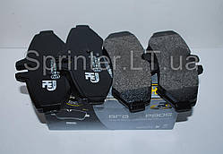 Колодки гальмівні задні MB Sprinter 208-316 96- Bosch ROADHOUSE 2733.00