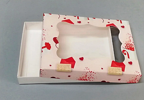 Картонна коробка для кондитерських святкова 300*200*30 (принт подарунок) К07