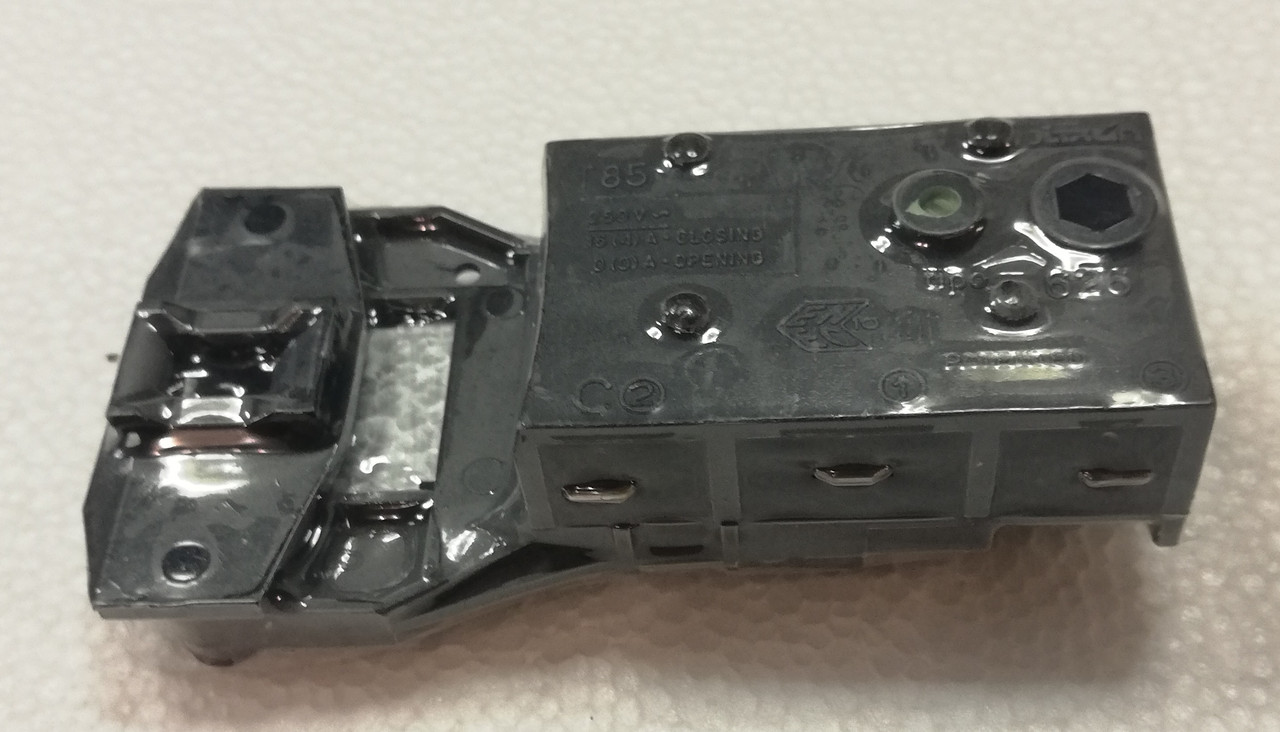 Замок люка для пральних машин Indesit, Ariston C00011140