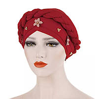 Красная шапка чалма однотонная украшена бусинами и цветами