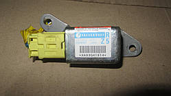 Датчик удару бічний передній правий Subaru Legacy B13 98235AG001