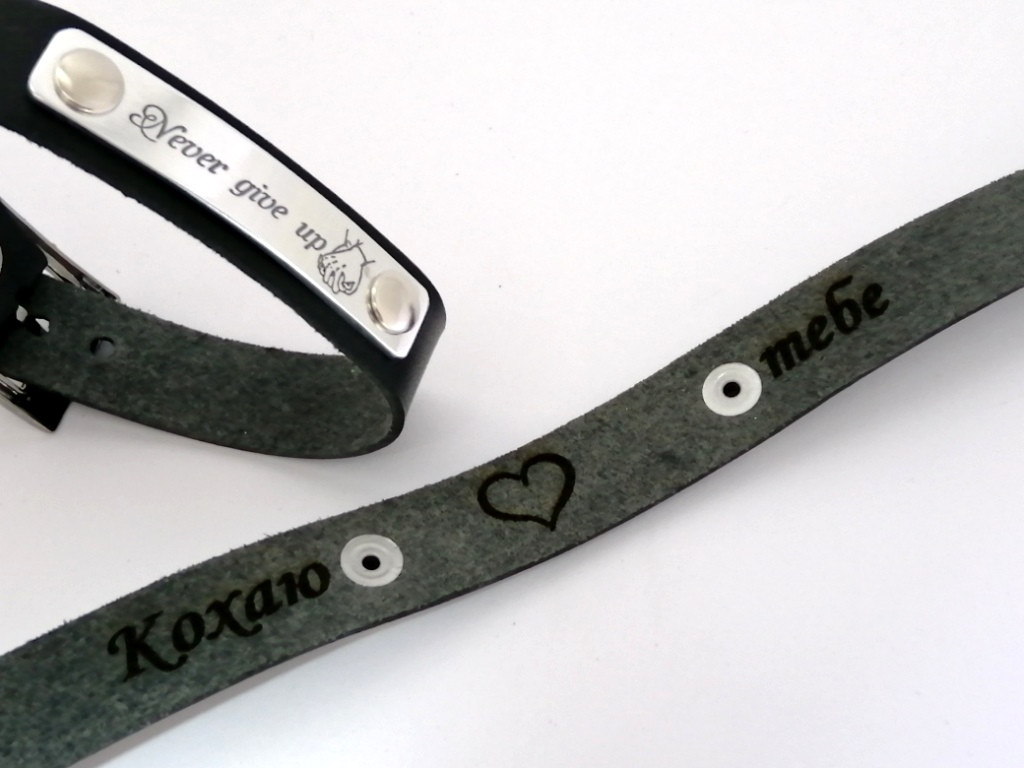 Шкіряний чорний браслет із гравіюванням із двох сторін, фото 1