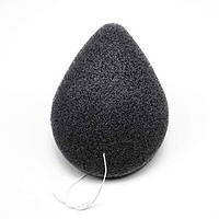 Компактний зручний спонж для вмивання The face shop Bamboo Charcoal Konjac Sponge чорний