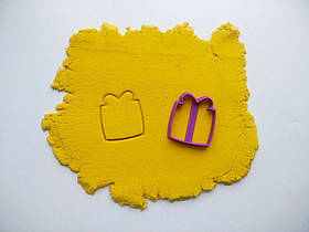 3D формочки-вирубки для пряників "Подарунок"