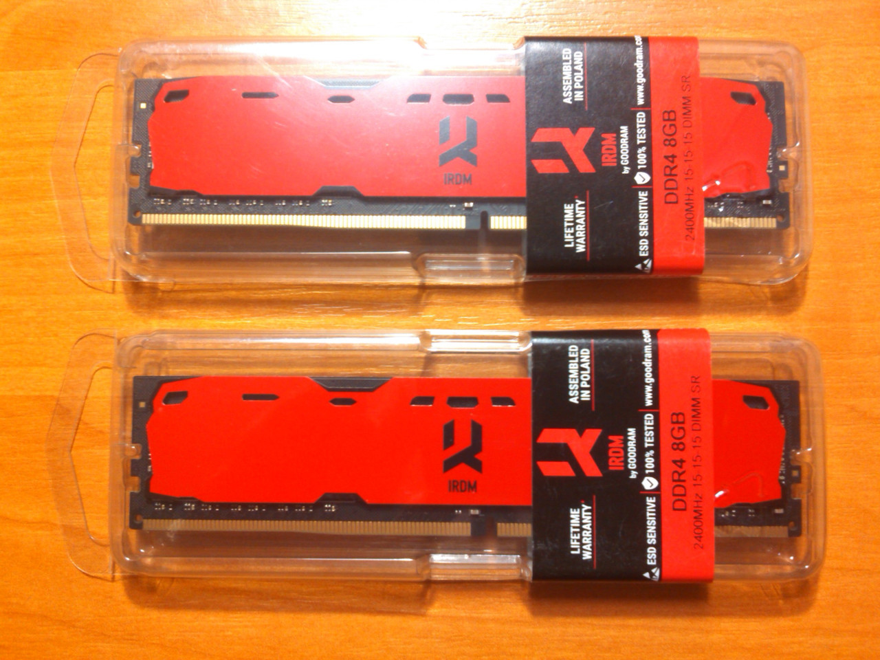 Пара GoodRam DDR4 16GB 2400MHz PC4-19200 Iridium Red Гарантія 60 місяців!