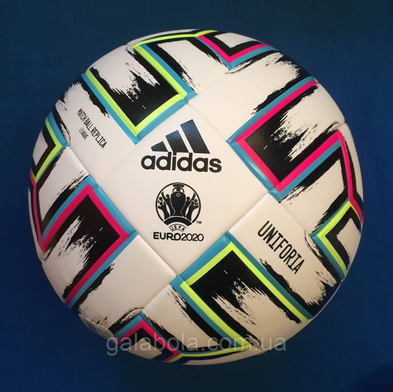 Мяч футбольный adidas Euro 2020