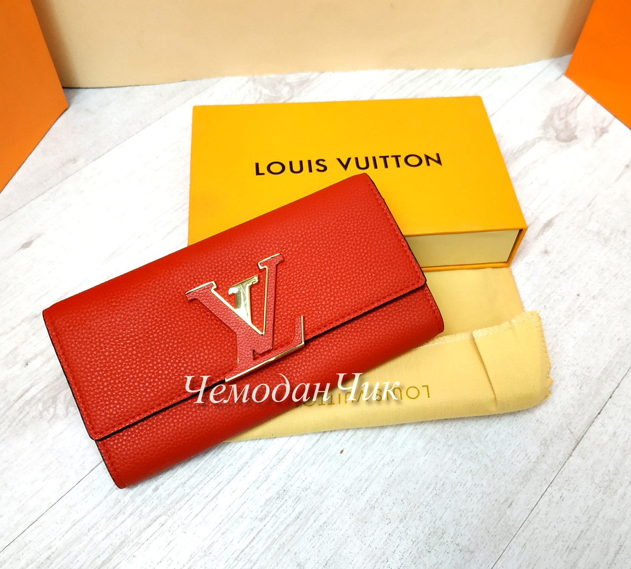 Жіночий шкіряний гаманець Louis Vuitton Луї Віттон червоний 3