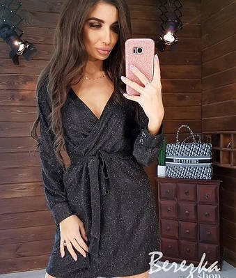 Вечірня сукня з люрексу на запах