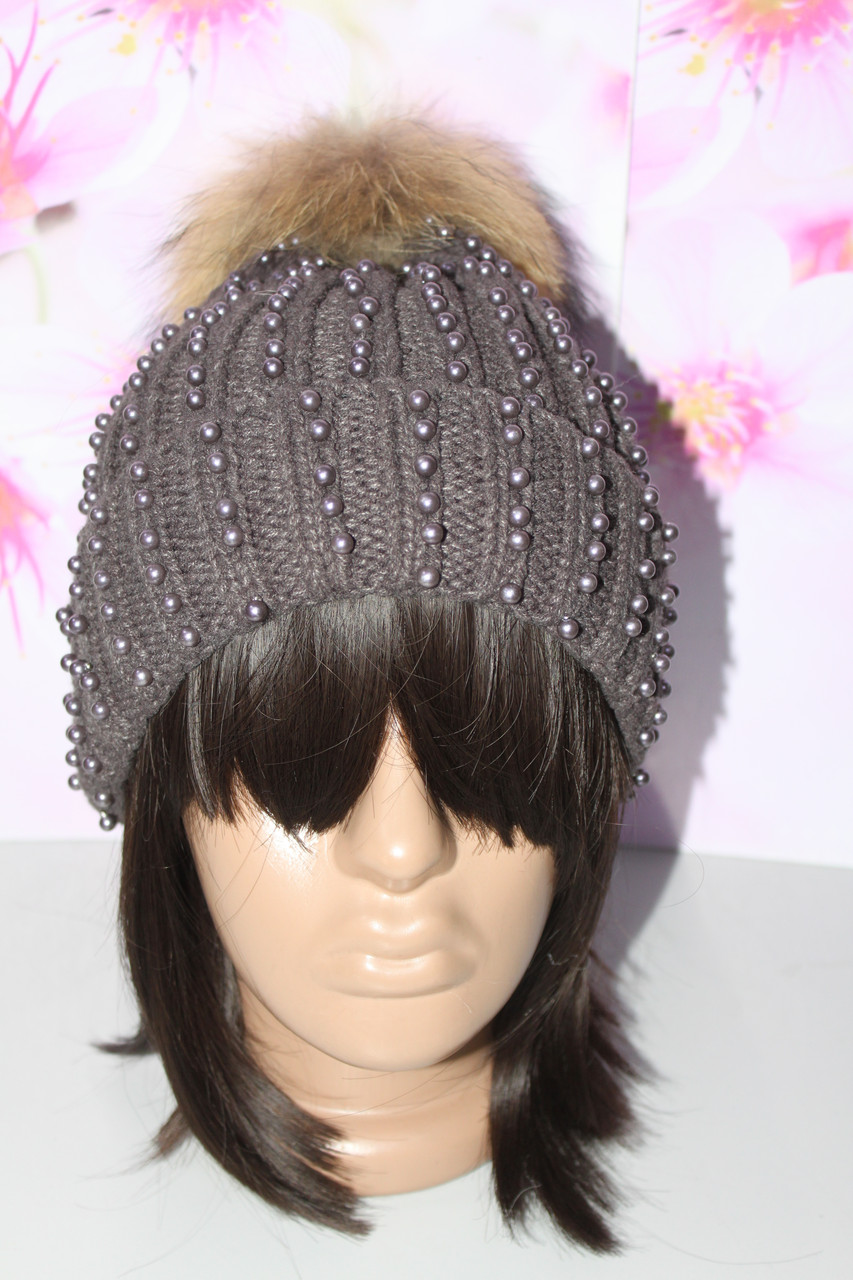 Красива тепла шапка прикрашена намистинами темно-сіра - фото 1 - id-p1092479852