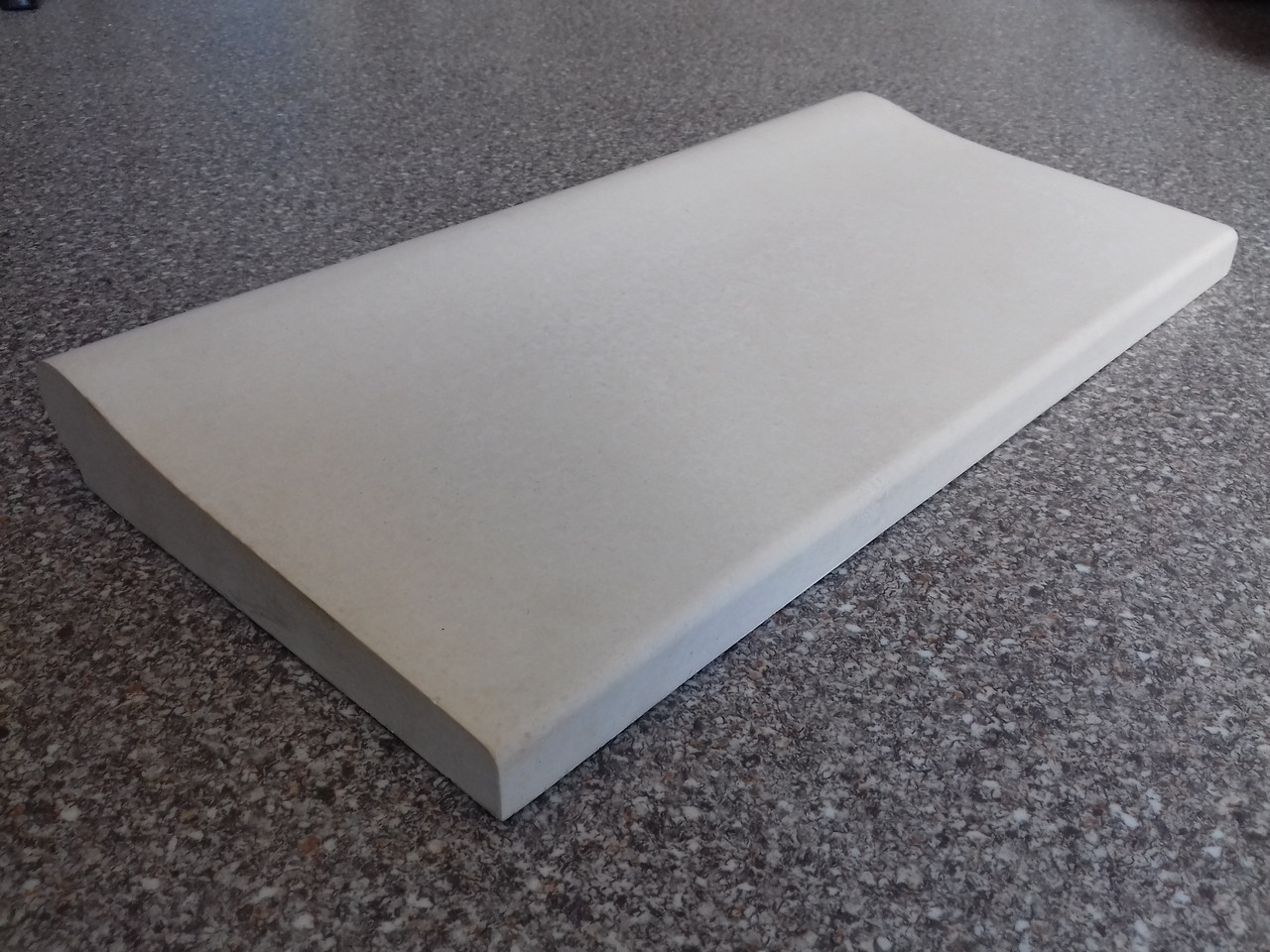 Копінговий камінь HR "хвиля" 500х300х55. Для обробки борту басейну білий